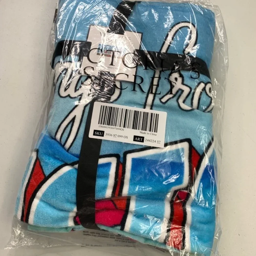 -Victoria’s Secret Unisex Blue Printed Cotton Blend Beach Towel Brand New